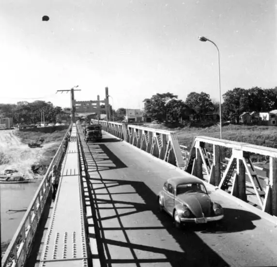 Foto 67: Uma das pontes sobre Rio Acre em Rio Branco (AC)