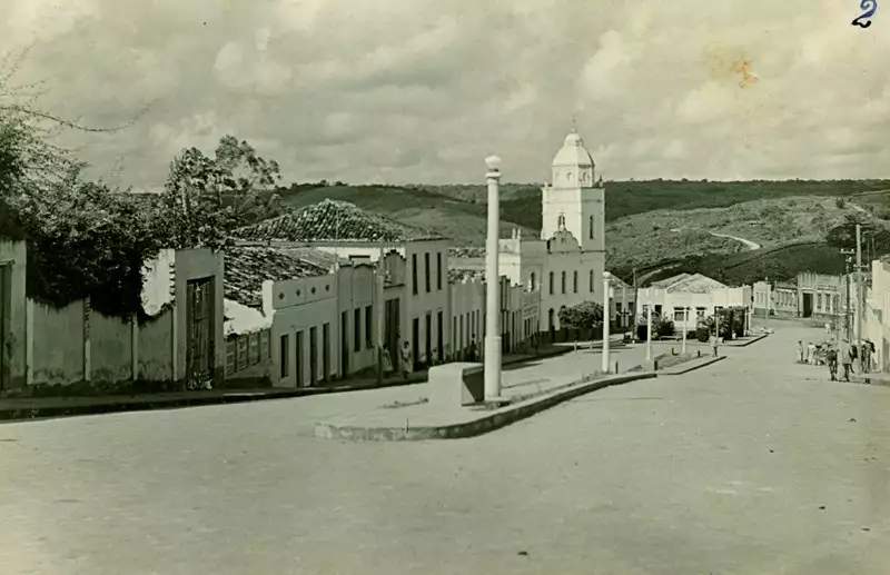 Foto 3: Vista parcial da cidade : Igreja de Nossa Senhora da Conceição : Limoeiro de Anadia, AL