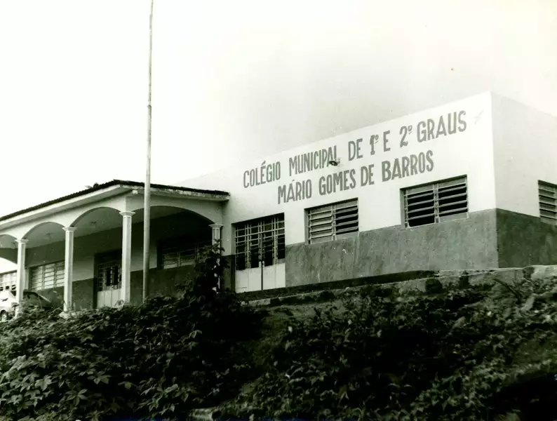 Foto 3: Colégio Municipal de 1º e 2º Graus Mário Gomes de Barros : Novo Lino, AL