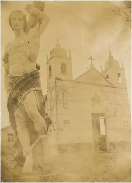 Foto 8: [Estátua de São Sebastião : Paróquia] São Sebastião : Atalaia do Norte (AM)