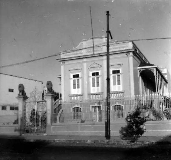 Foto 195: Antiga residência de seringalista ocupada por escola em Manaus (AM)