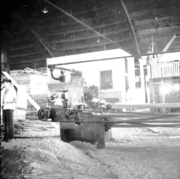 Foto 586: Máquina de aplainar madeira em Manaus (AM)
