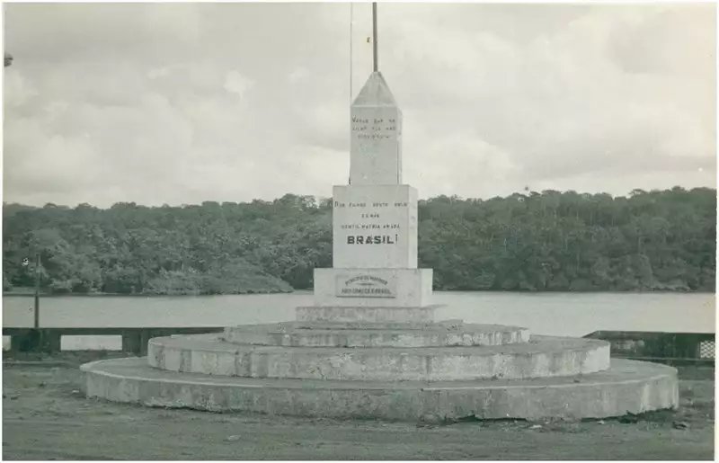 Foto 26: Monumento a Pátria : Oiapoque, AP