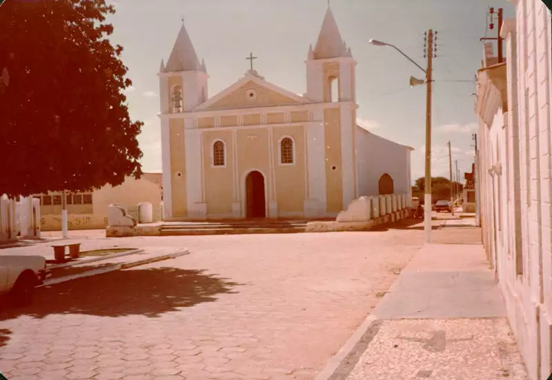 Foto 4: Igreja matriz : Abaré, BA