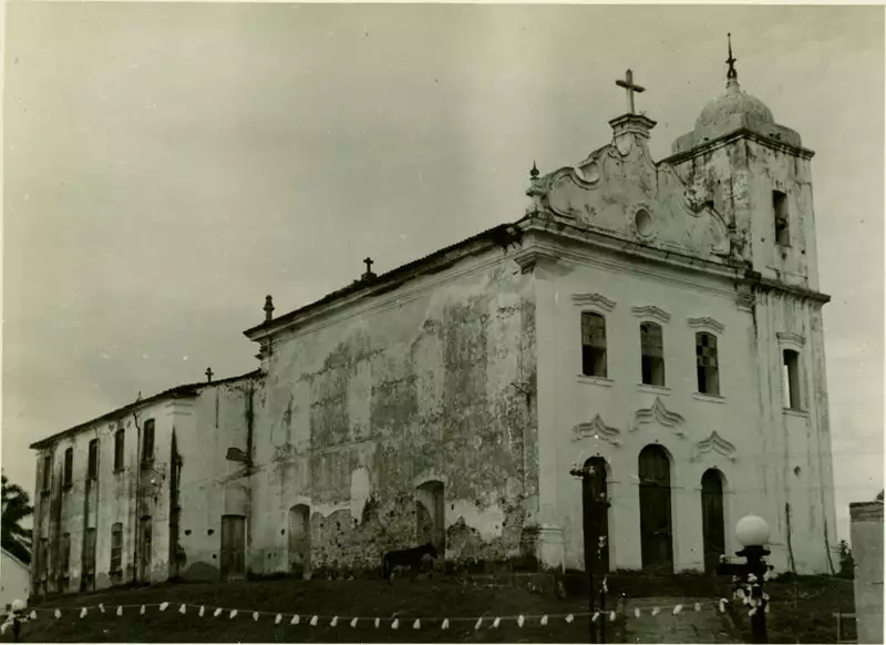 Foto 3: Igreja Matriz de Nossa Senhora Santana : Aratuípe, BA