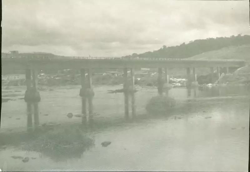 Foto 7: Ponte sobre o Rio de Contas na BR-101 : Aurelino Leal, BA