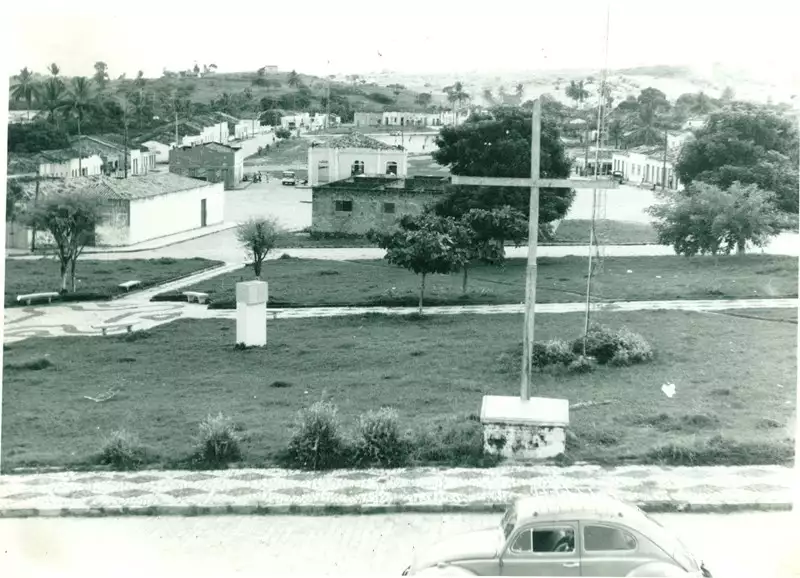 Foto 4: Vista parcial da cidade : Biritinga, BA