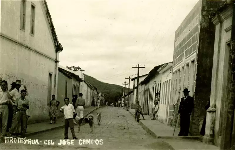 Foto 9: Rua Coronel José Campos : Brotas de Macaúbas, BA