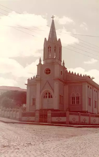 Foto 10: Igreja presbiteriana : Campo Formoso, BA
