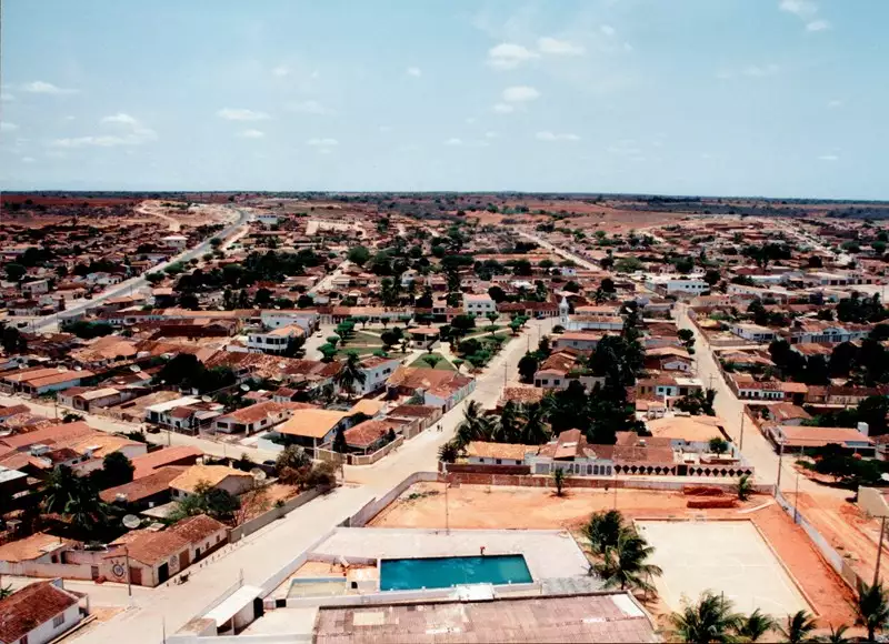 Foto 1: Vista parcial da cidade : Canarana, BA