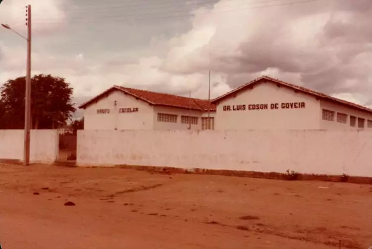 Foto 5: Escola Doutor Luiz Edson de Gouveia : Contendas do Sincorá, BA