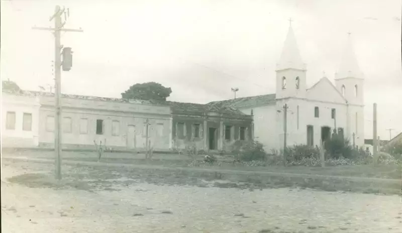 Foto 14: Prefeitura Municipal : Cadeia Pública : Igreja Nossa Senhora Imaculada Conceição: Correntina, BA