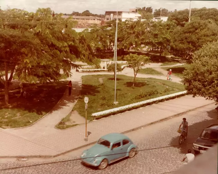 Foto 19: Praça Senador Temístocles : Cruz das Almas, BA