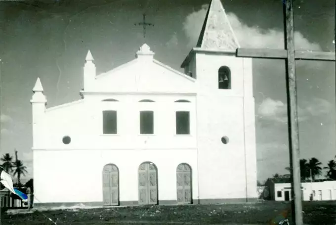 Foto 12: Igreja Matriz de Nossa Senhora dos Prazeres : Entre Rios, BA