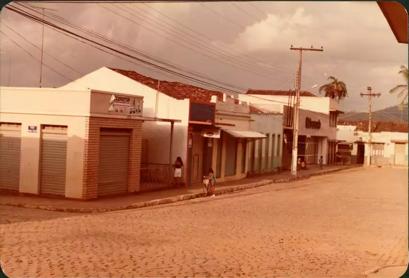 Foto 3: Vista parcial da cidade : Banco Baneb : Iguaí, BA