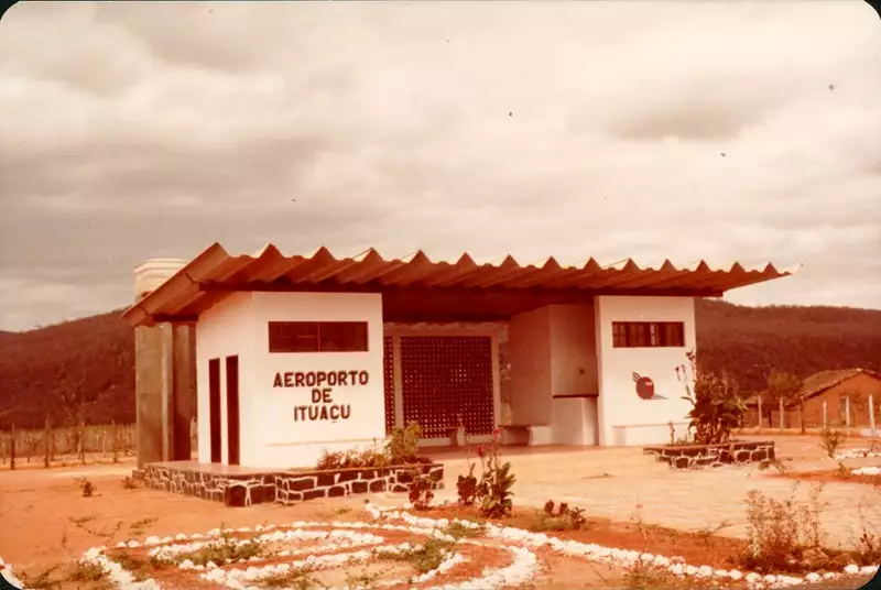 Foto 16: Aeroporto : Ituaçu, BA