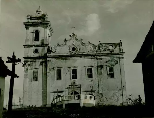 Foto 1: Igreja Matriz de Nossa Senhora da Ajuda : Jaguaripe, BA