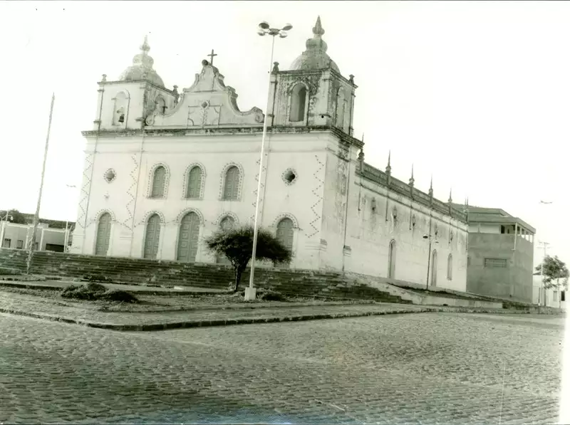 Foto 11: Igreja Matriz de São João Batista : Jeremoabo, BA