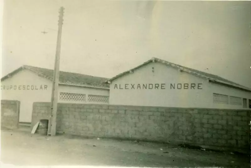 Foto 9: Grupo Escolar Alexandre Nobre : Licínio de Almeida, BA