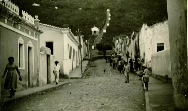 Foto 3: Rua dos Santos Passos : Monte Santo, BA
