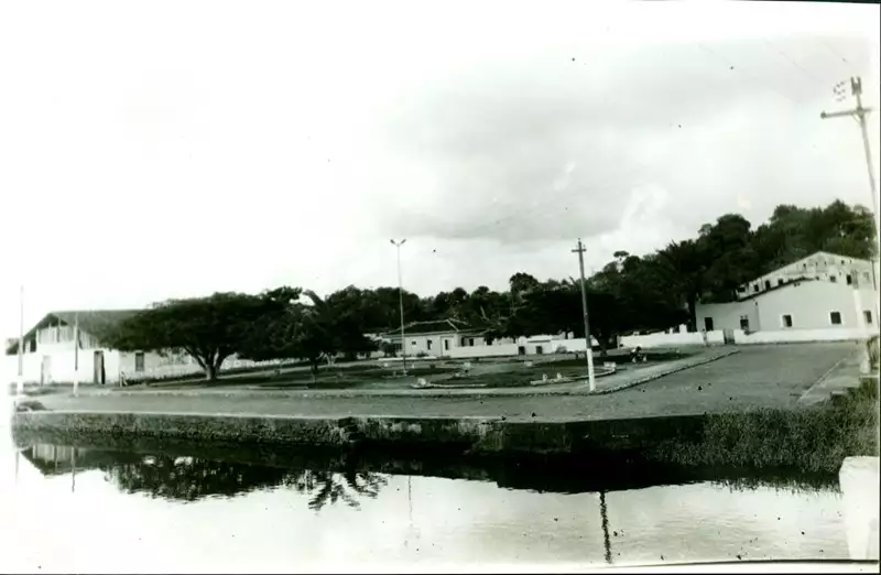 Foto 12: Praça da Bandeira : Nilo Peçanha, BA