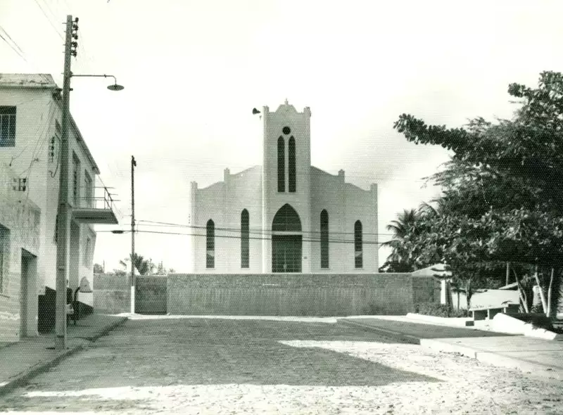 Foto 12: Praça Lomanto Júnior : Igreja Batista de Nova Canaã : Nova Canaã, BA
