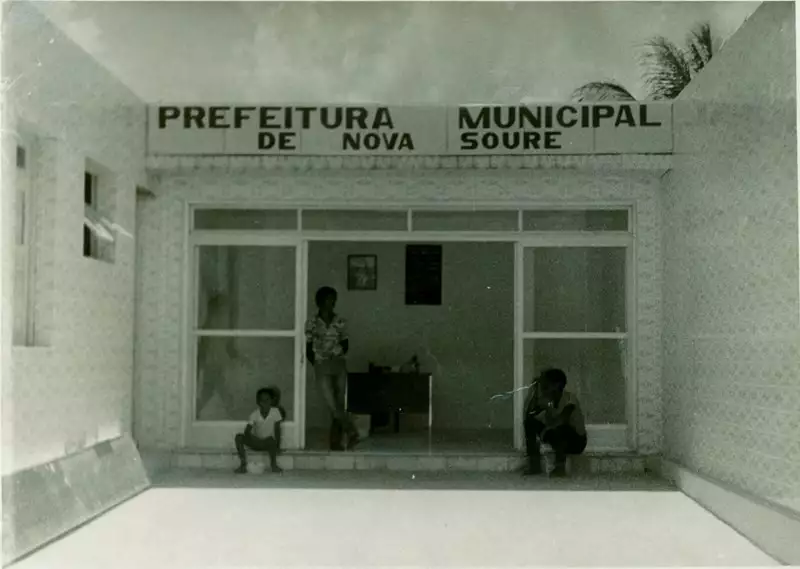 Foto 3: Prefeitura Municipal : Nova Soure, BA