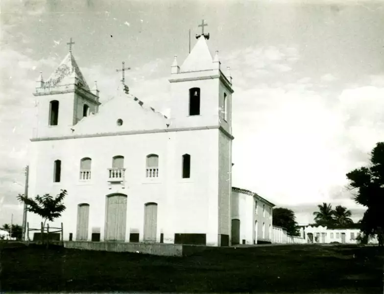 Foto 12: Igreja Matriz de Santo Antônio : Paratinga, BA