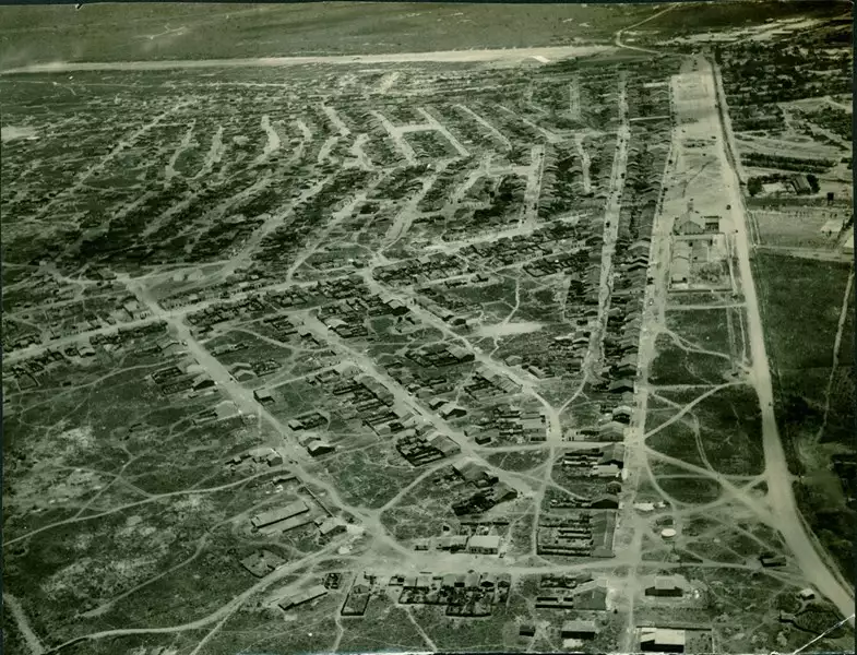 Foto 18: Vista aérea da cidade : [Avenida Getúlio Vargas] : Paulo Afonso (BA)