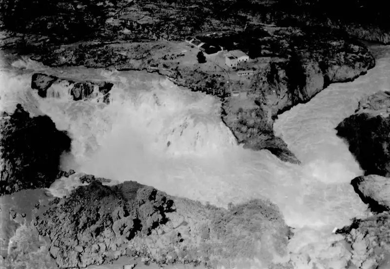 Foto 44: Vista aérea da Cachoeira de Paulo Afonso : Município de Paulo Afonso