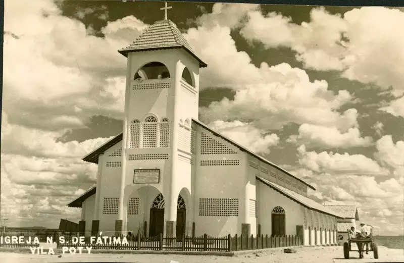 Foto 114: Igreja Nossa Senhora de Fátima : Paulo Afonso (BA)