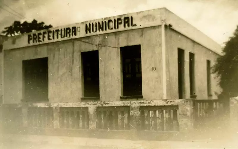 Foto 4: Prefeitura Municipal : Potiraguá, BA