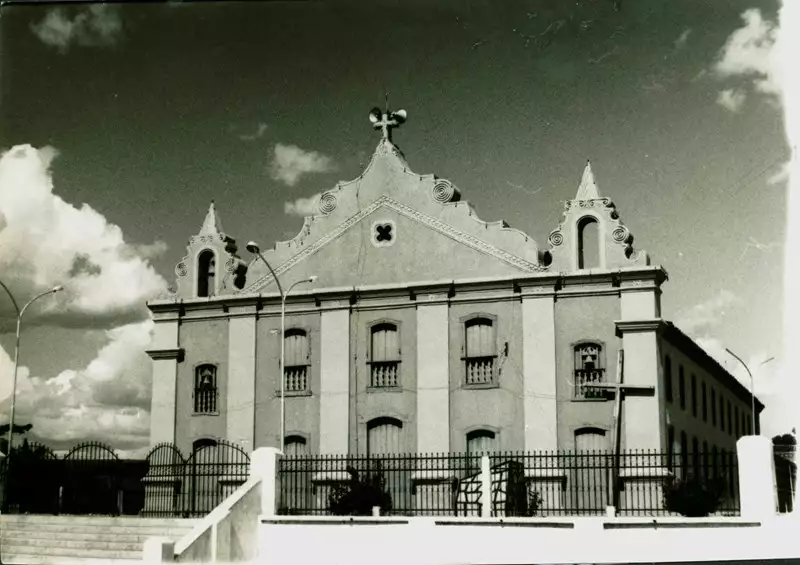 Foto 5: Igreja Matriz de Nossa Senhora da Glória : Riacho de Santana, BA