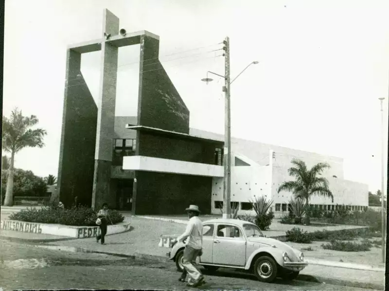 Foto 4: Nova Igreja Matriz de Santa Tereza : Ribeira do Pombal, BA