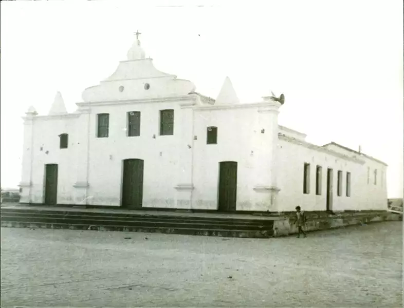 Foto 13: Igreja Matriz de Santa Tereza : Ribeira do Pombal, BA
