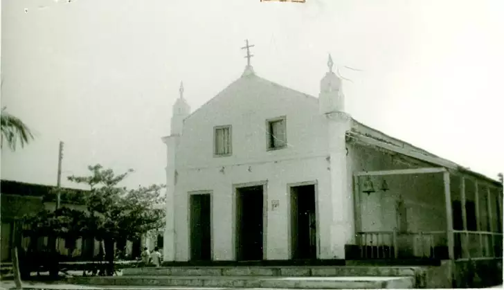 Foto 7: Igreja matriz : Rio do Antônio, BA