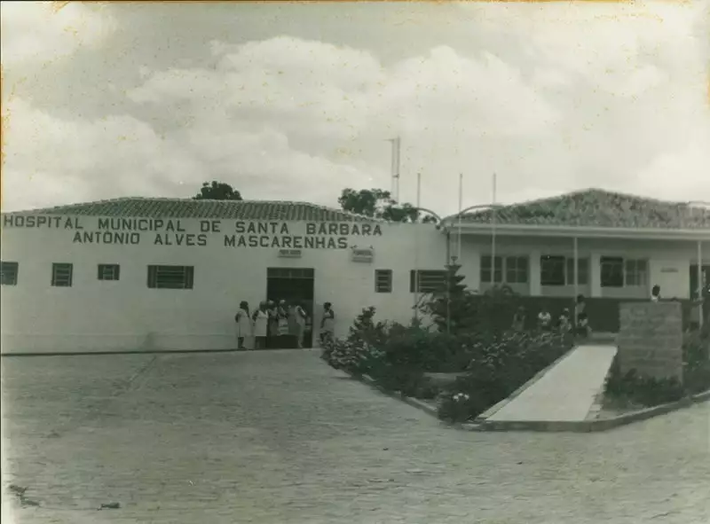Foto 3: Hospital Municipal de Santa Bárbara Antônio Alves Mascarenhas : Santa Bárbara, BA