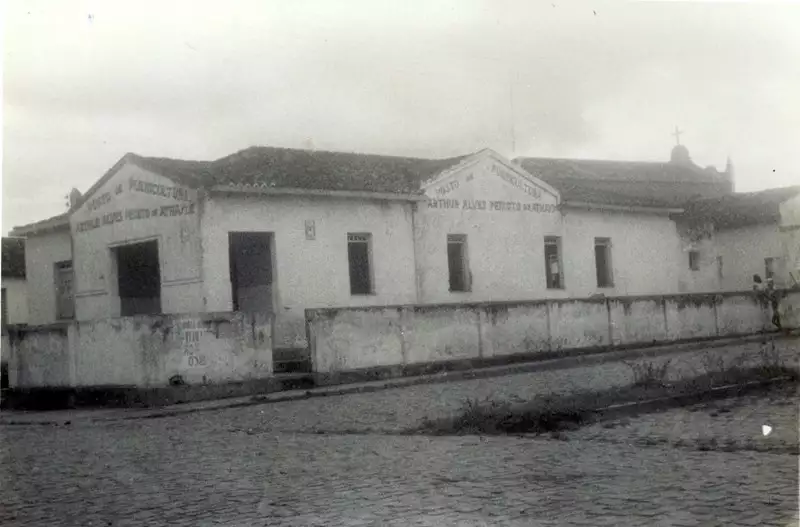 Foto 4: Prefeitura Municipal : Santa Cruz da Vitória, BA