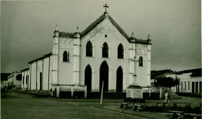 Foto 1: Igreja matriz : São Miguel das Matas, BA