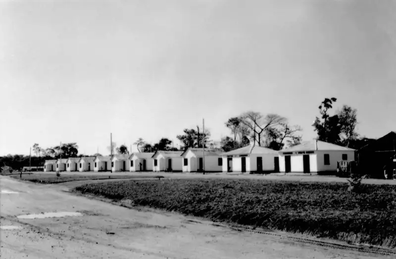 Foto 4: Grupo residencial de funcionários do Núcleo Colonial de Una
