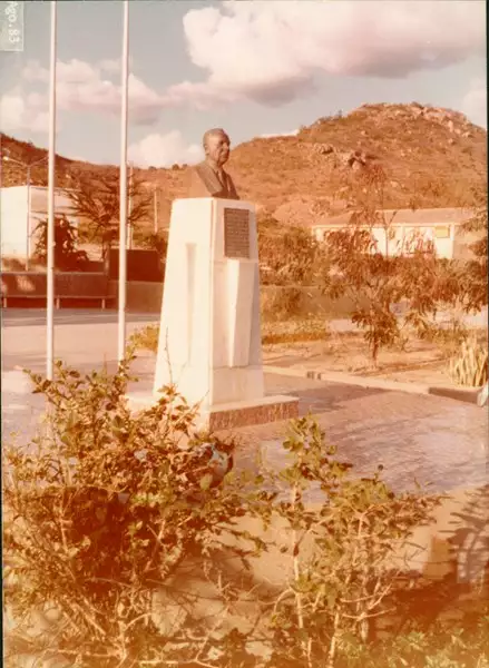 Foto 8: Busto de Gregório de Cunha Freire : Alcântaras, CE