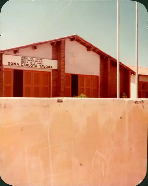 Foto 9: Escola de 1º Grau Dona Carlota Távora : Araripe, CE