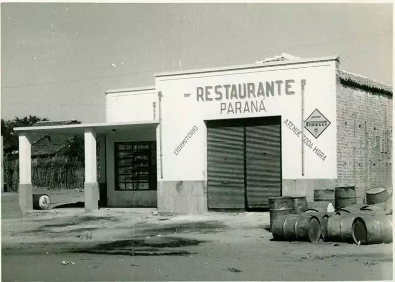 Foto 12: Restaurante Paraná : Barro, CE