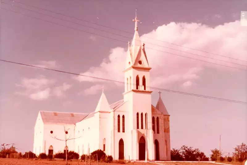 Foto 6: Igreja Matriz de Nossa Senhora de Nazaré : Capistrano, CE
