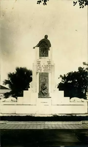 Foto 72: Monumento a José de Alencar : Fortaleza, CE