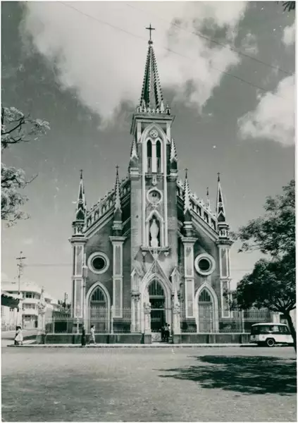 Foto 90: Igreja do Pequeno Grande : Fortaleza, CE