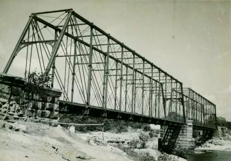 Foto 1: Ponte Metálica : Granja, CE