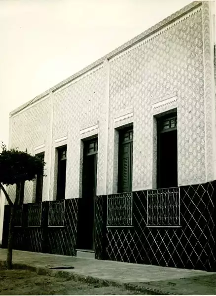 Foto 1: Casa paroquial : Independência, CE