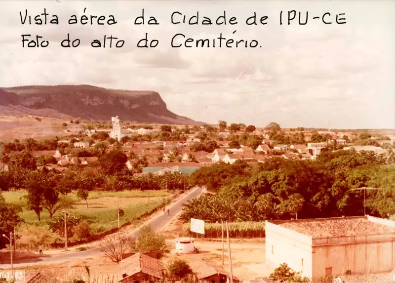 Foto 1: Vista panorâmica da cidade : Ipu, CE