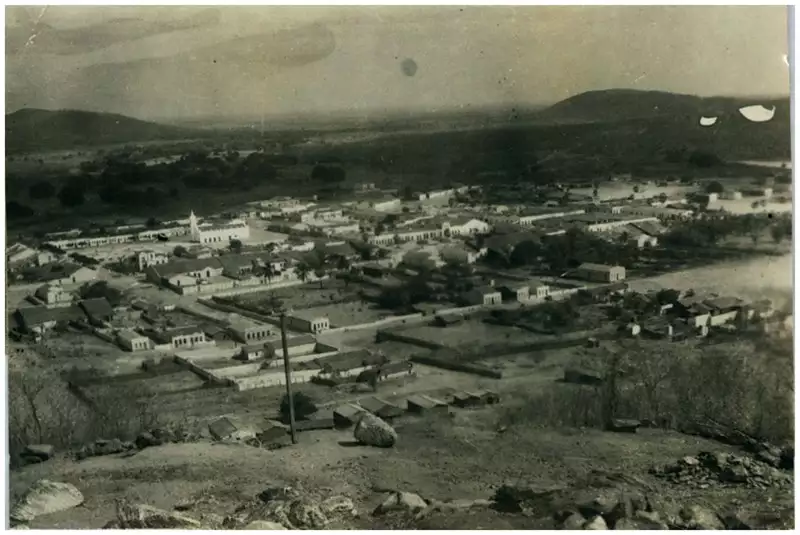 Foto 1: Vista panorâmica da cidade : Ipueiras, CE